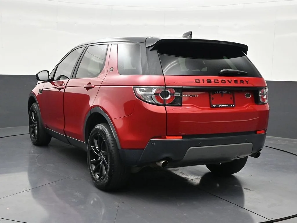 2018 Land Rover Discovery Sport SE photo 6