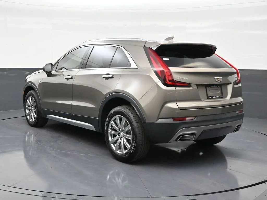 2020 Cadillac XT4 Premium Luxury photo 3