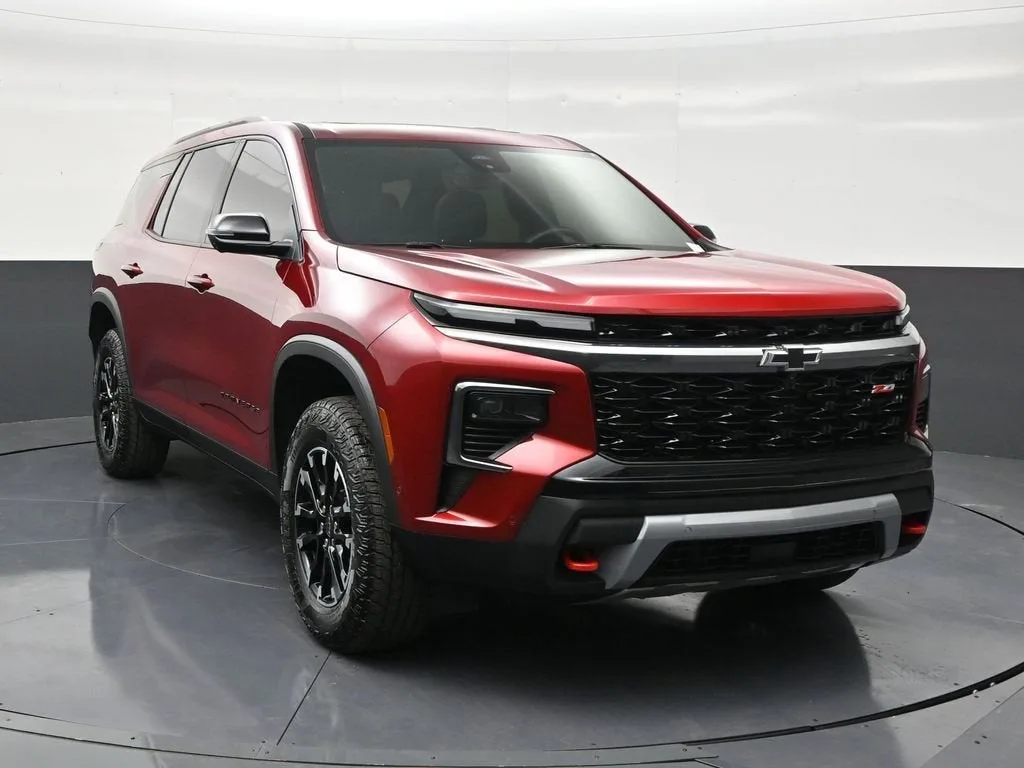 2025 Chevrolet Traverse Z71 photo 7