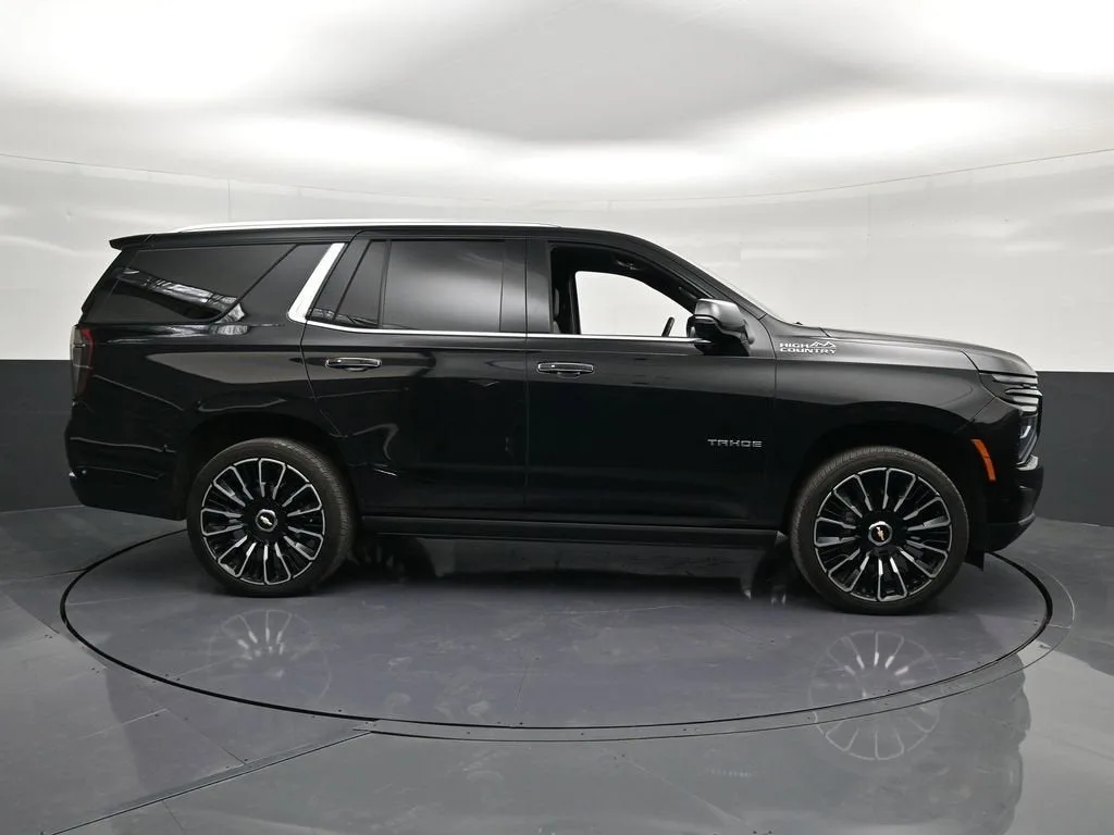 2025 Chevrolet Tahoe High Country photo 4