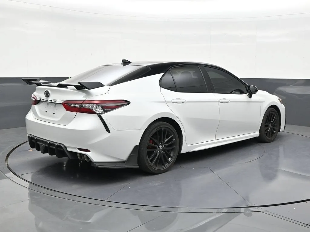 2024 Toyota Camry XSE V6 photo 5