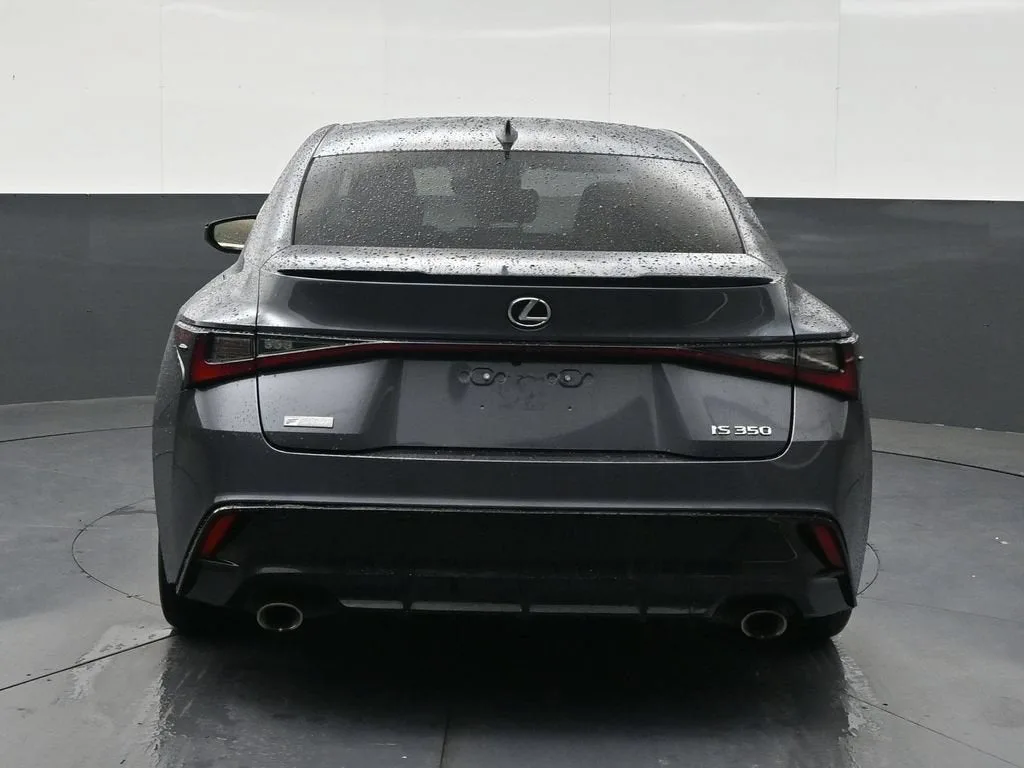 2021 Lexus IS 350 F SPORT photo 4