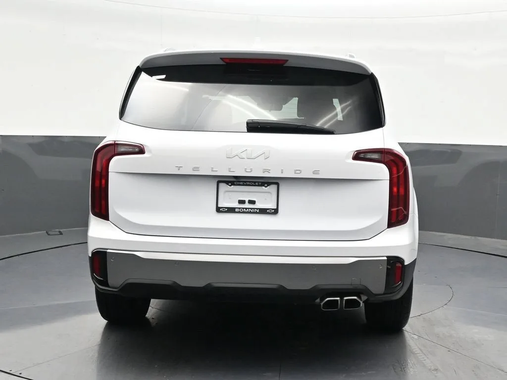 2025 Kia Telluride S photo 4