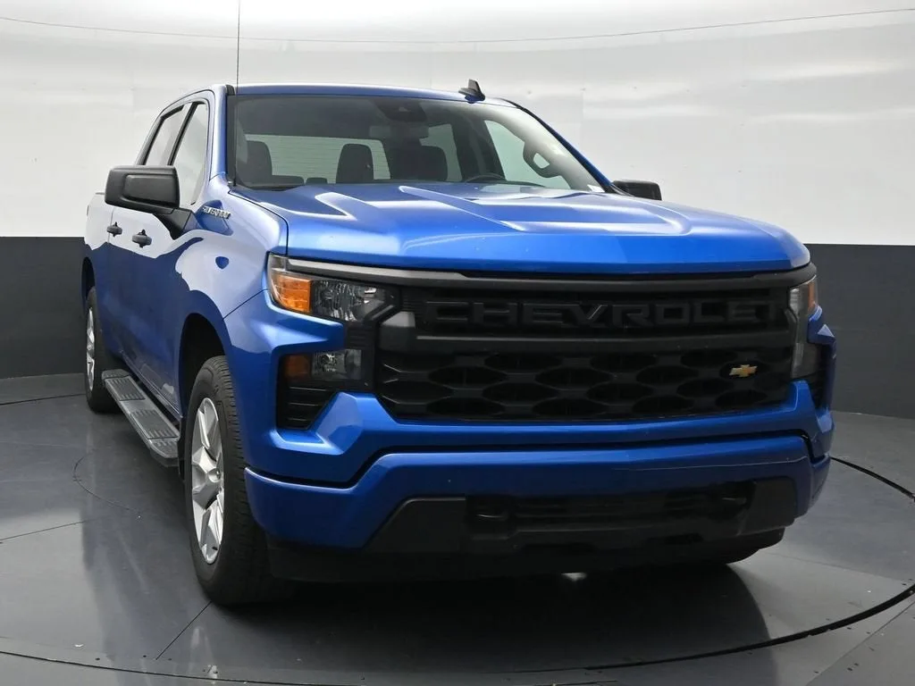 2024 Chevrolet Silverado 1500 Custom photo 7