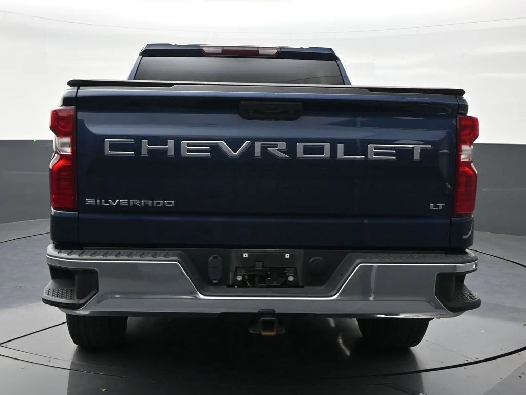 2023 Chevrolet Silverado 1500 LT photo 4