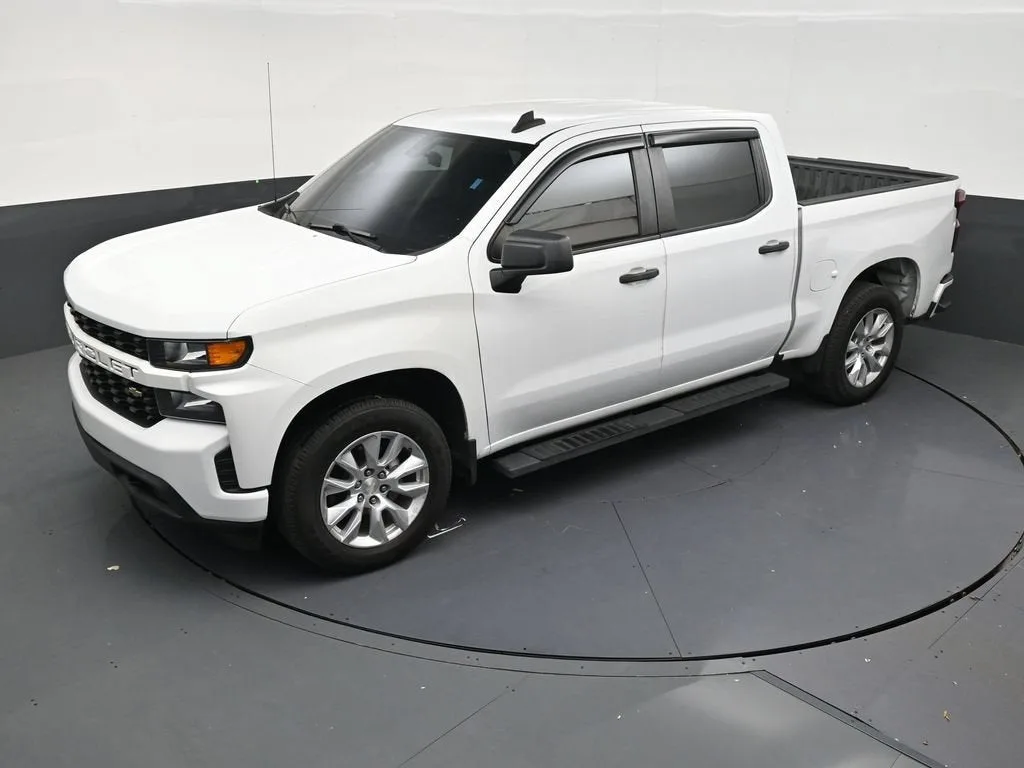 2021 Chevrolet Silverado 1500 Custom photo 12