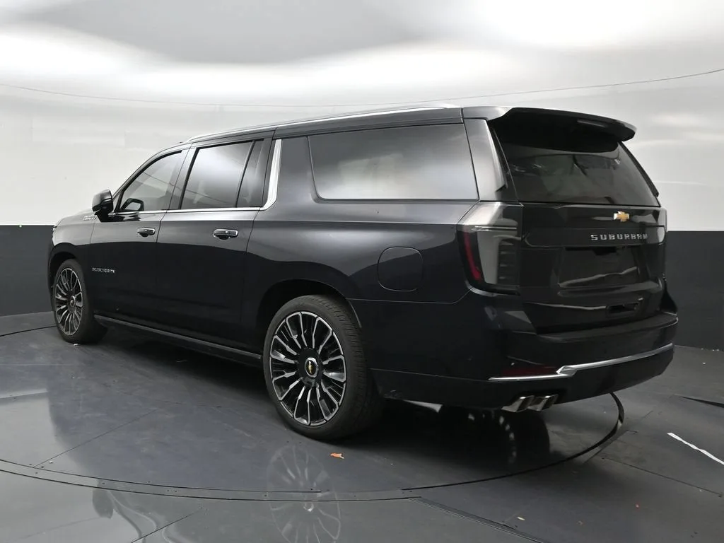 2026 Chevrolet Suburban High Country photo 3