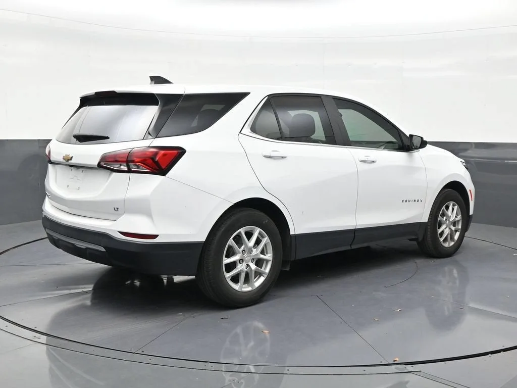 2023 Chevrolet Equinox LT photo 5