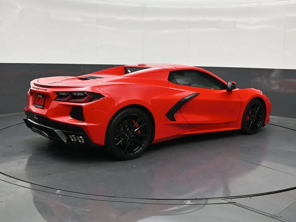2025 Chevrolet Corvette Stingray 1LT photo 5