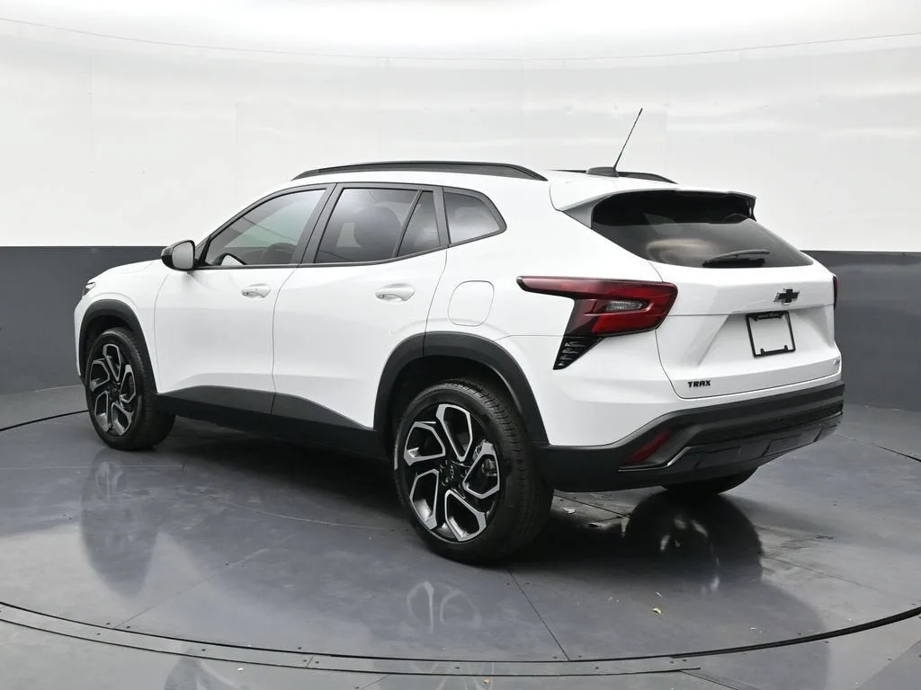 2025 Chevrolet Trax ACTIV photo 3