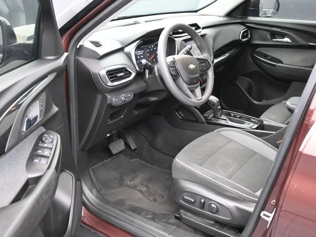 2022 Chevrolet Trailblazer LT photo 11