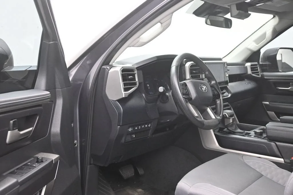2024 Toyota Tundra SR5 photo 11