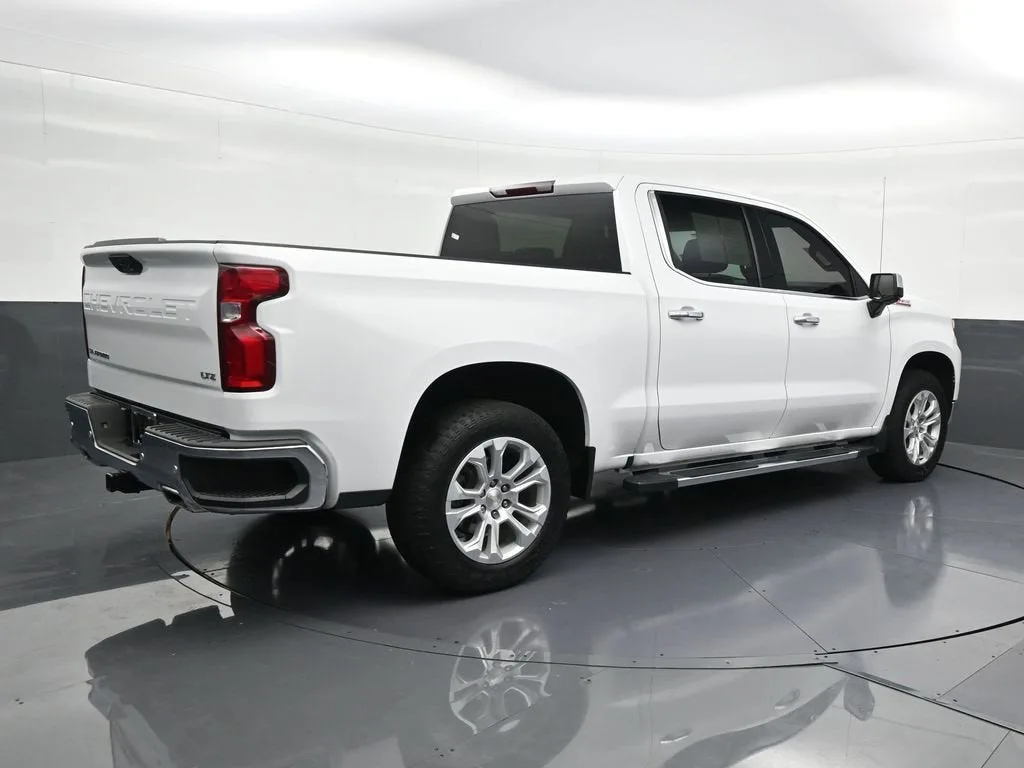 2022 Chevrolet Silverado 1500 LTZ photo 5