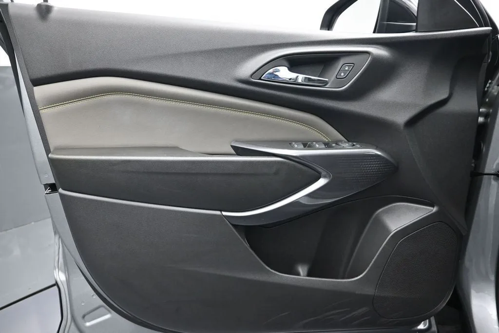 2026 Chevrolet Trax ACTIV photo 12