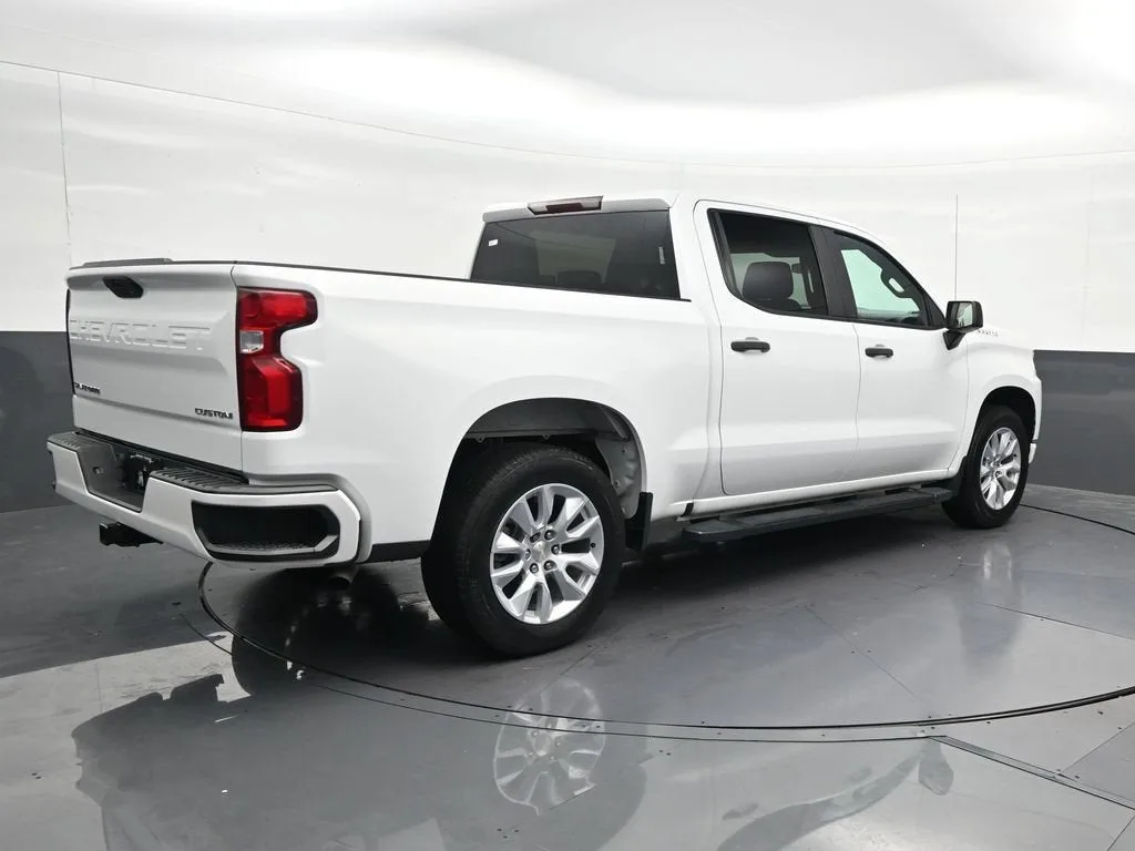 2020 Chevrolet Silverado 1500 Custom photo 5