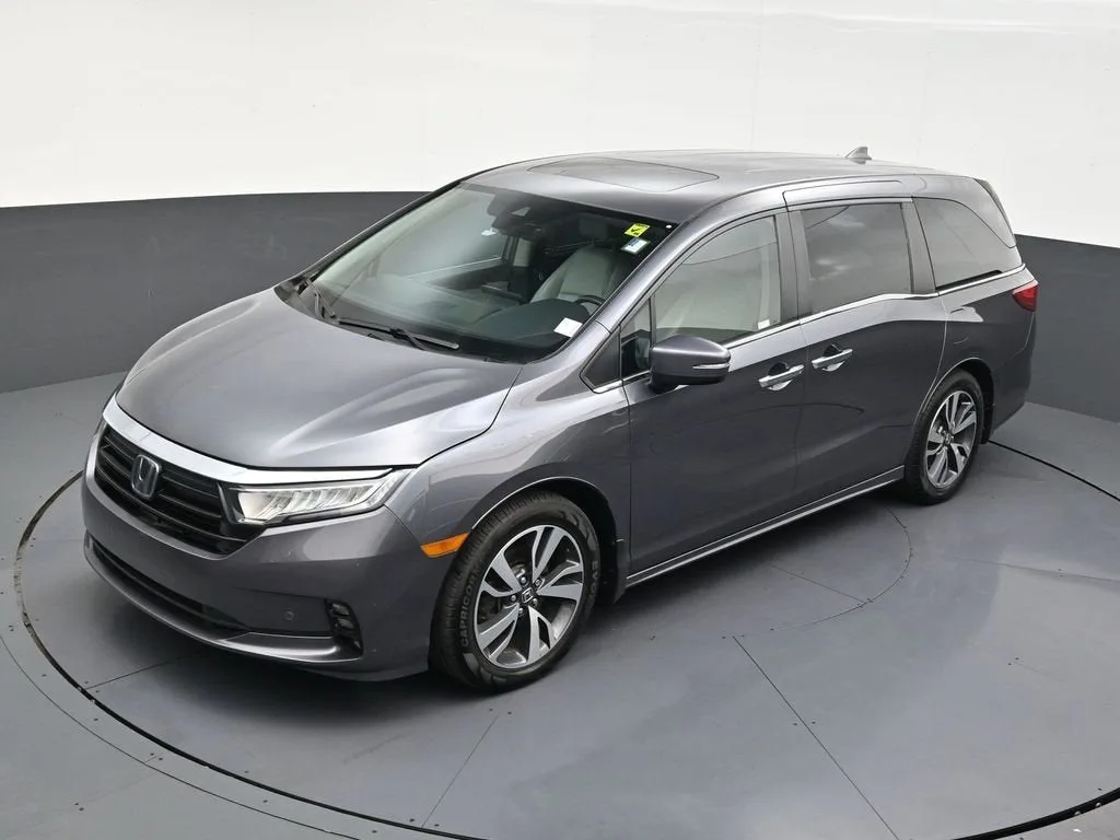 2021 Honda Odyssey Touring photo 12