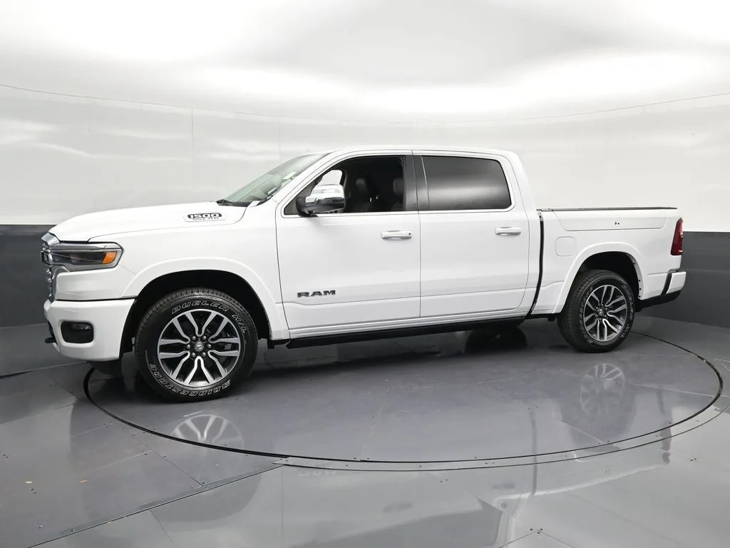 2025 RAM 1500 Limited photo 7