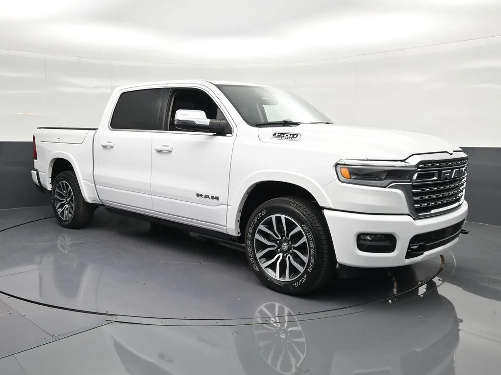 2025 RAM 1500 Limited photo 5