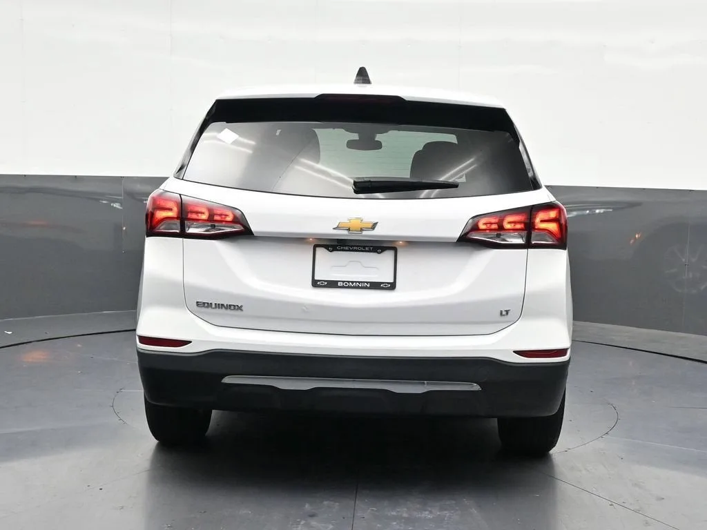 2022 Chevrolet Equinox LT photo 4