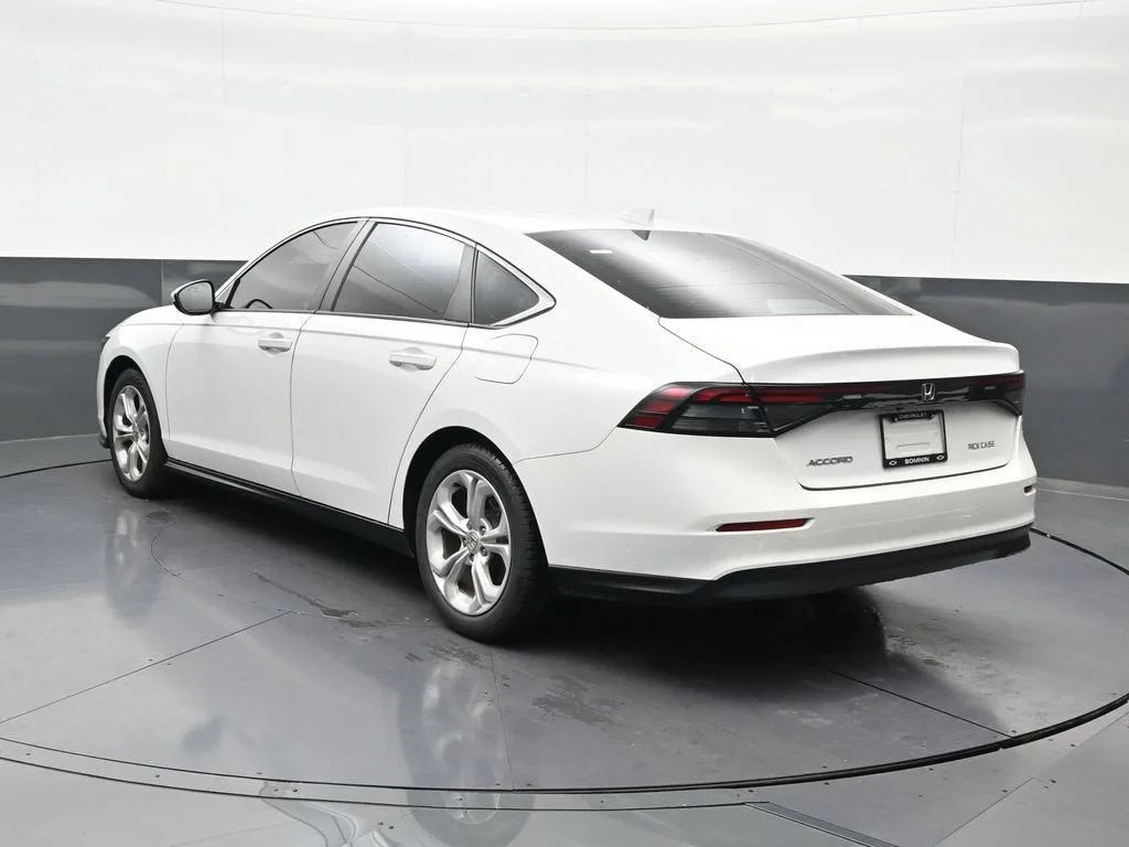 2024 Honda Accord Sedan LX photo 3