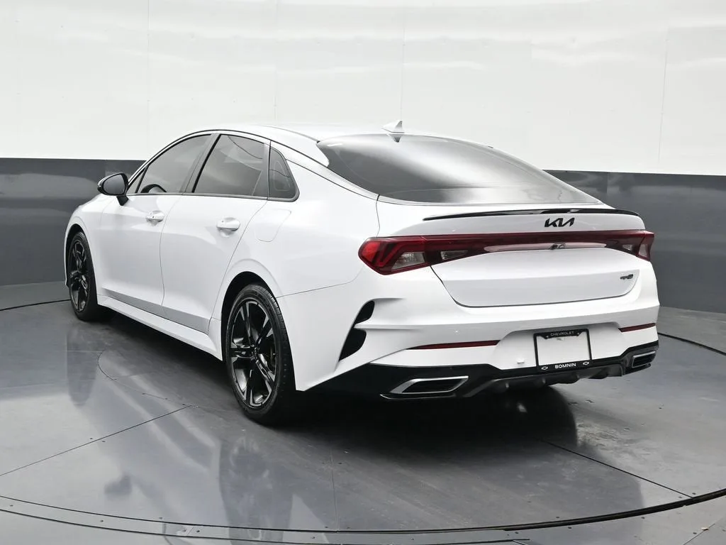 2022 Kia K5 GT-Line photo 3