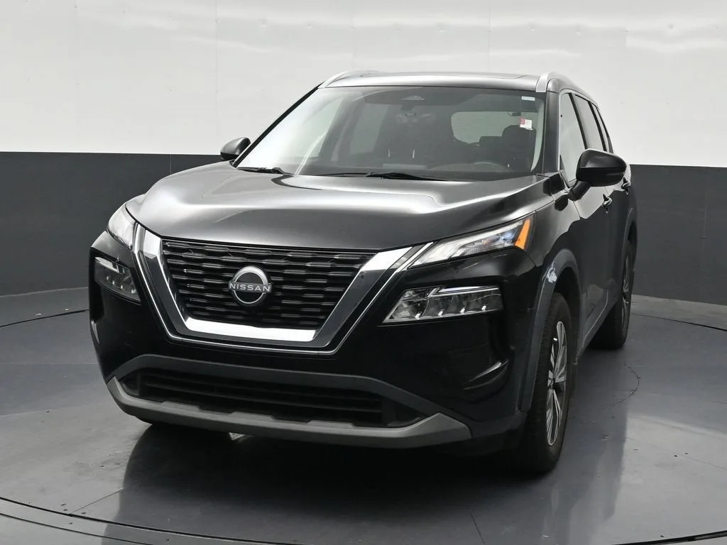 2022 Nissan Rogue SV photo 9