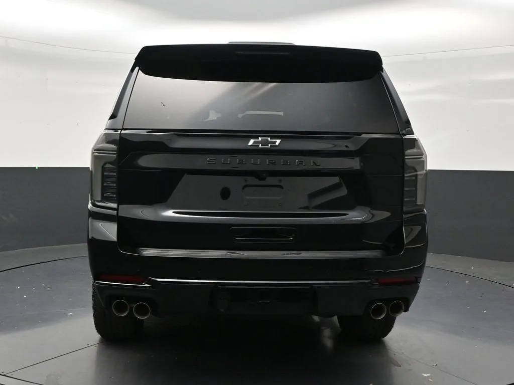 2025 Chevrolet Suburban Z71 photo 4