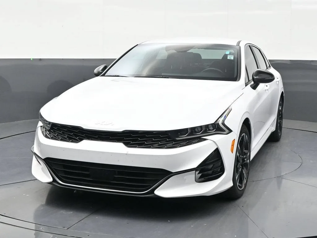 2024 Kia K5 GT-Line photo 8