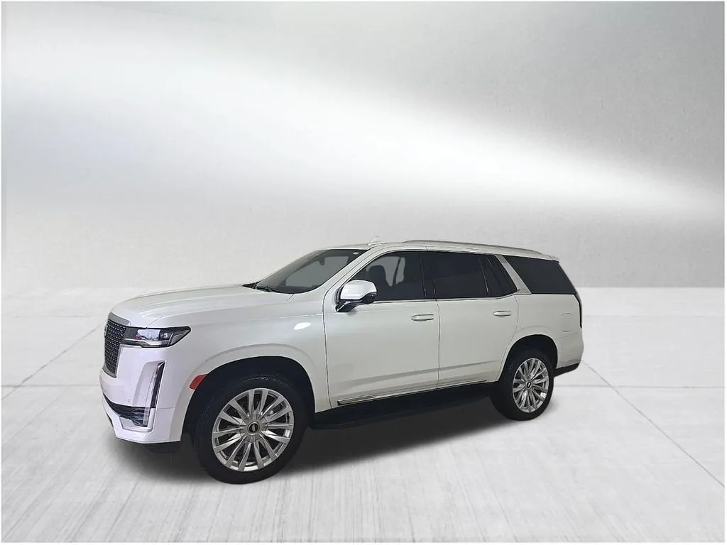 2024 Cadillac Escalade Luxury photo 2
