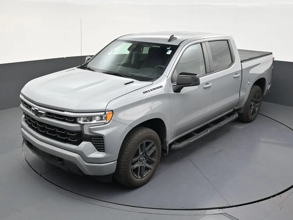 2025 Chevrolet Silverado 1500 RST photo 12