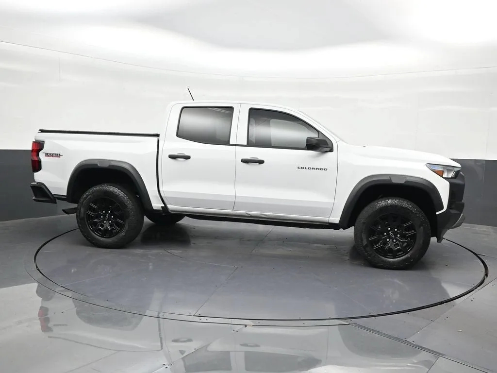 2023 Chevrolet Colorado Trail Boss photo 7