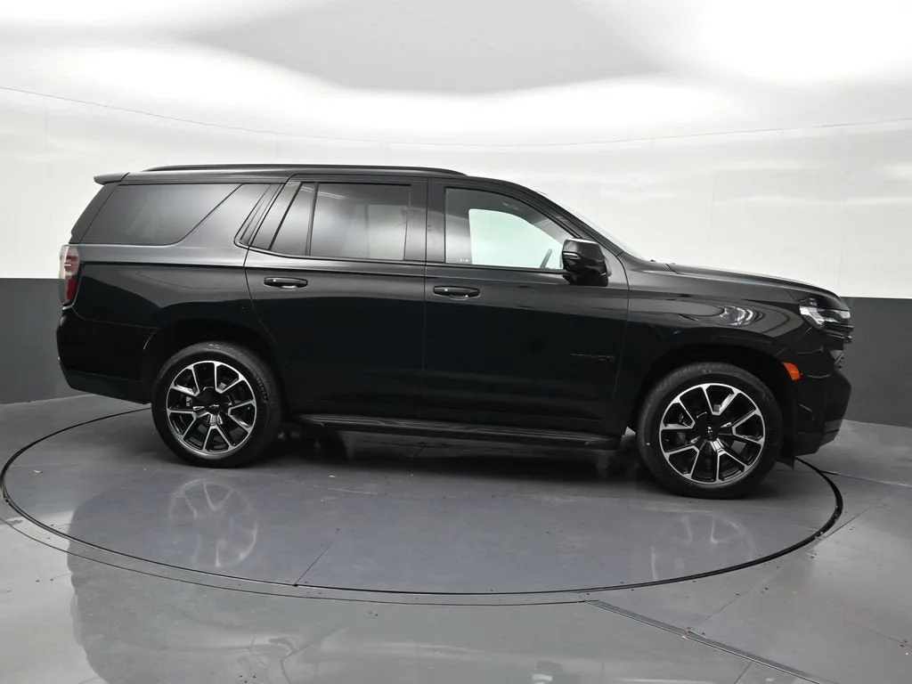 2023 Chevrolet Tahoe RST photo 7