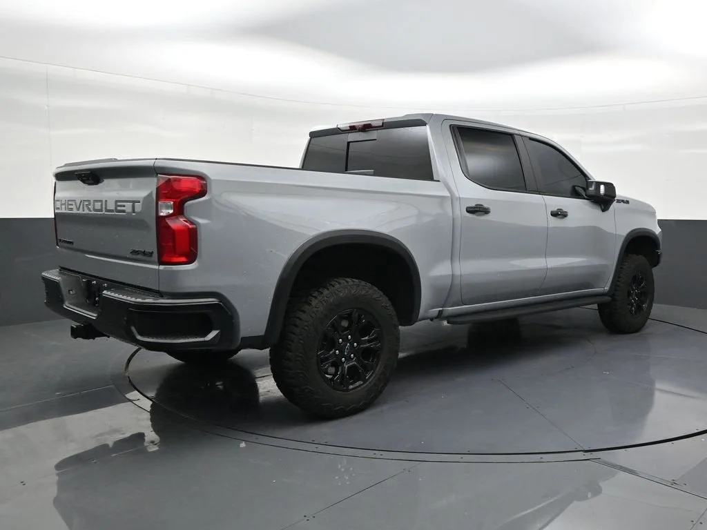 2025 Chevrolet Silverado 1500 ZR2 photo 5