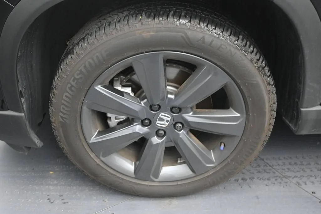 2026 Honda Pilot Sport photo 9