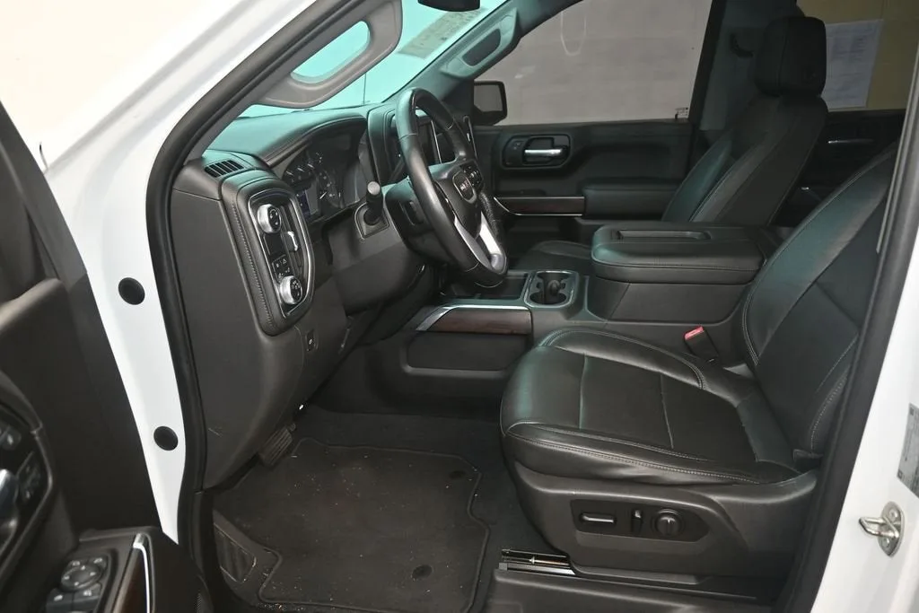 2019 GMC Sierra 1500 SLT photo 10
