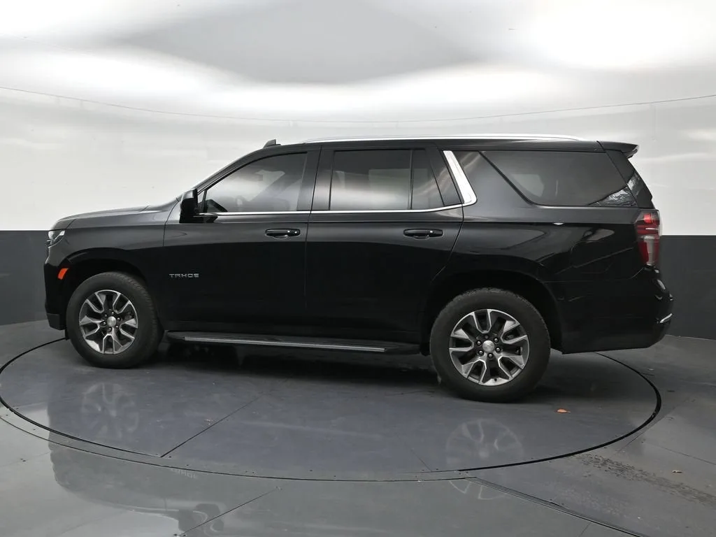 2023 Chevrolet Tahoe LT photo 2