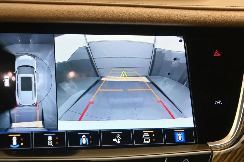 2022 Cadillac XT6 Sport photo 10