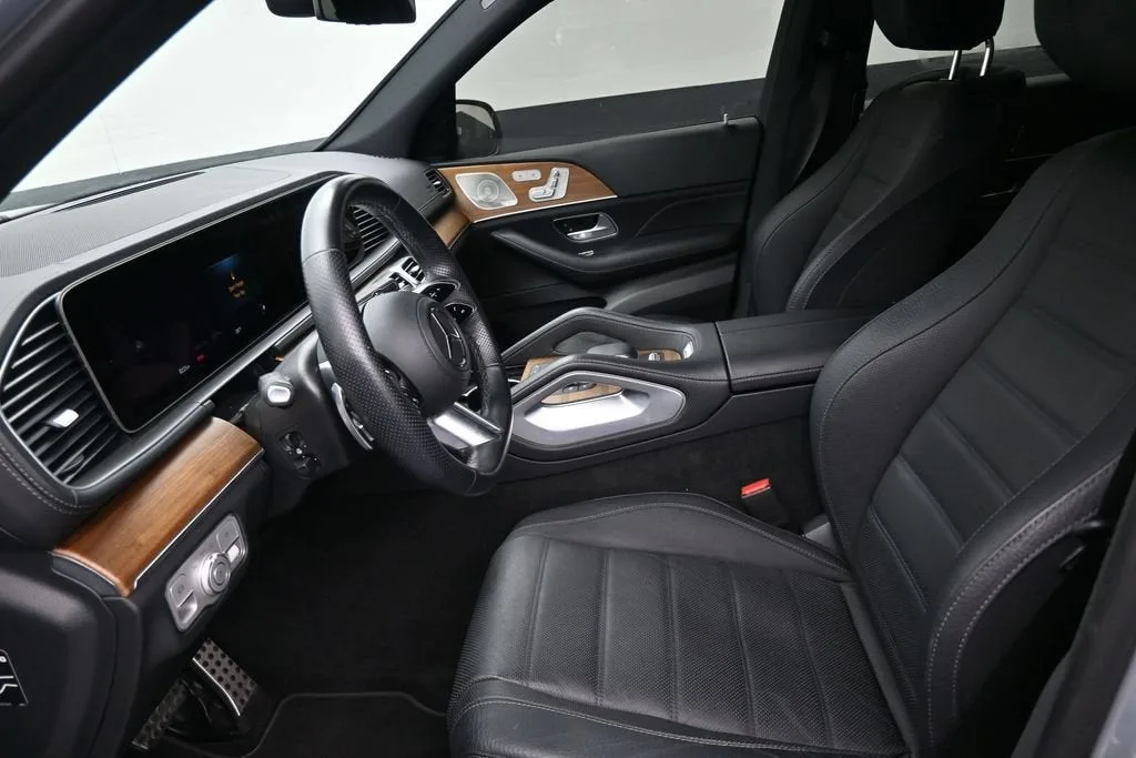 2024 Mercedes-Benz GLS 450 4MATIC® photo 11