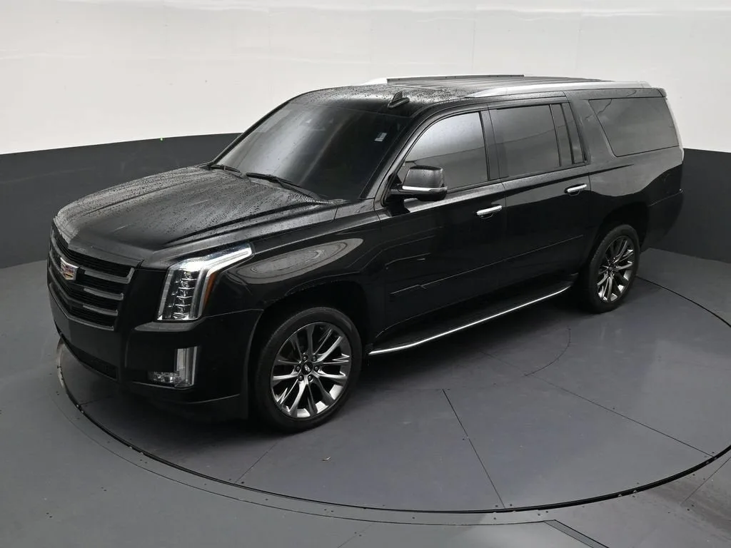 2020 Cadillac Escalade ESV Luxury photo 11