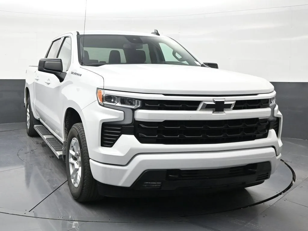 2024 Chevrolet Silverado 1500 RST photo 7