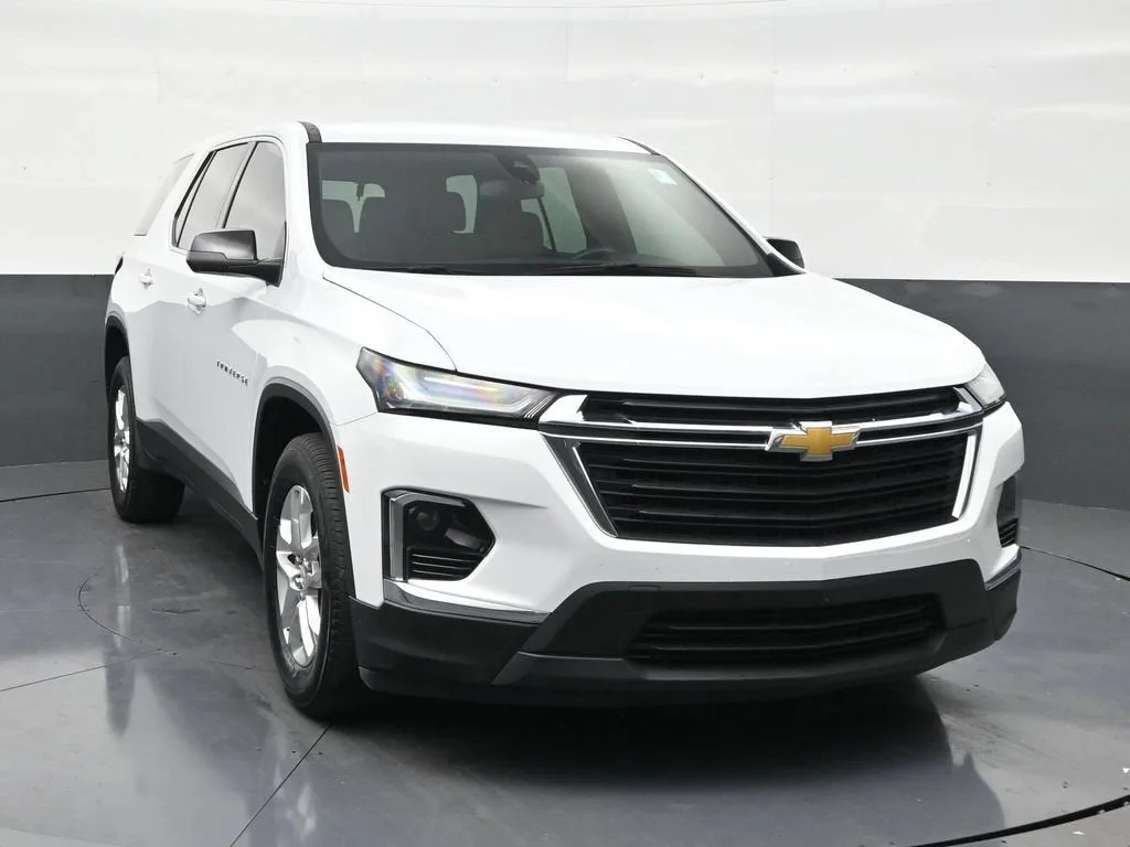 2023 Chevrolet Traverse LS photo 7