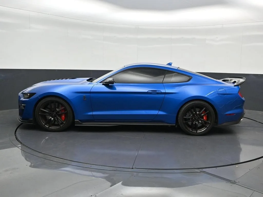 2021 Ford Mustang Shelby GT500 Fastback photo 2