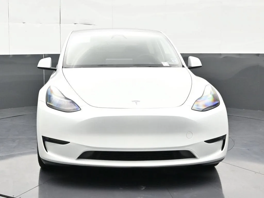 2023 Tesla Model Y Performance photo 8