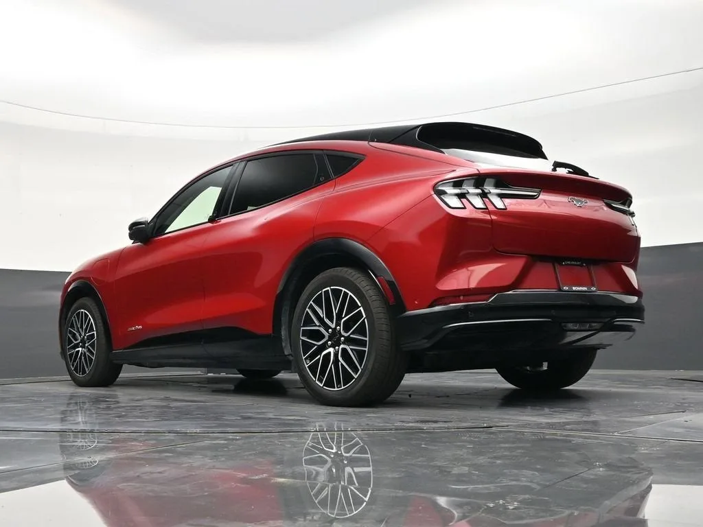 2024 Ford Mustang Mach-E Premium photo 21