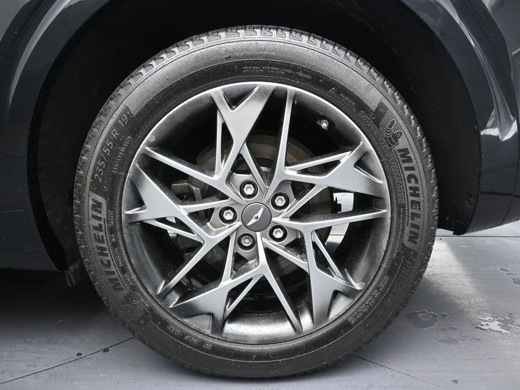 2022 Genesis GV70 2.5T AWD photo 10