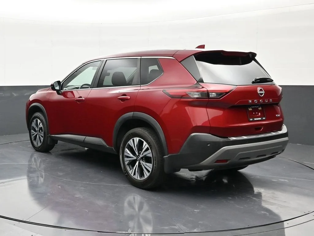 2022 Nissan Rogue SV FWD photo 3