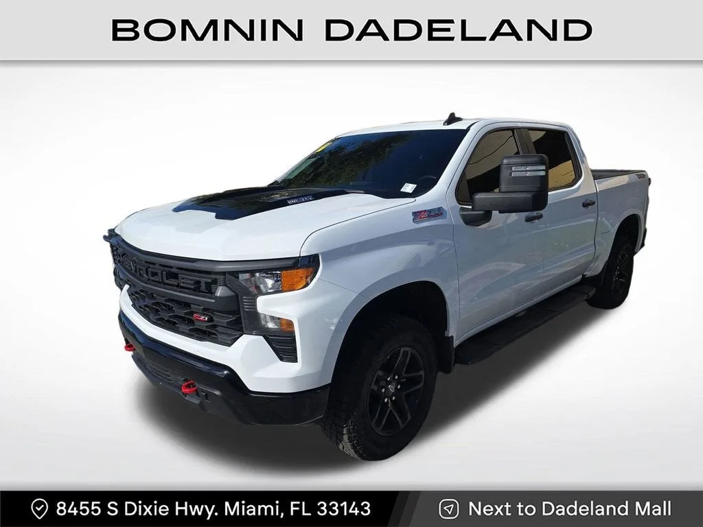 2025 Chevrolet Silverado 1500 Custom Trail Boss photo 2