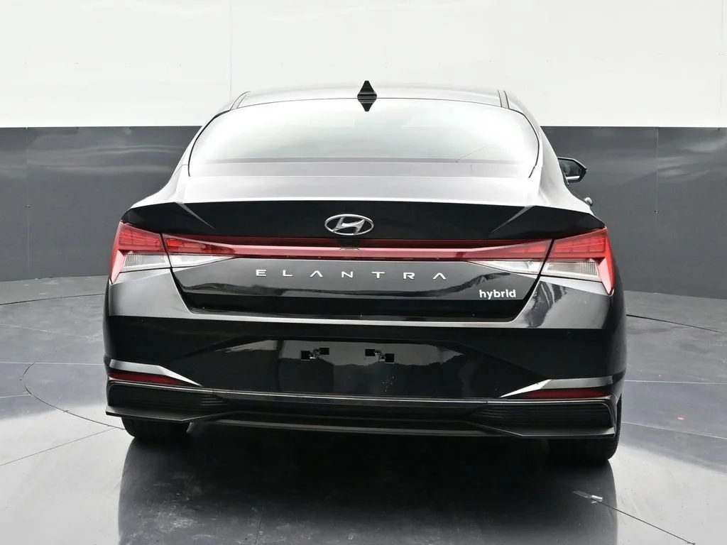 2023 Hyundai Elantra Hybrid Limited photo 4