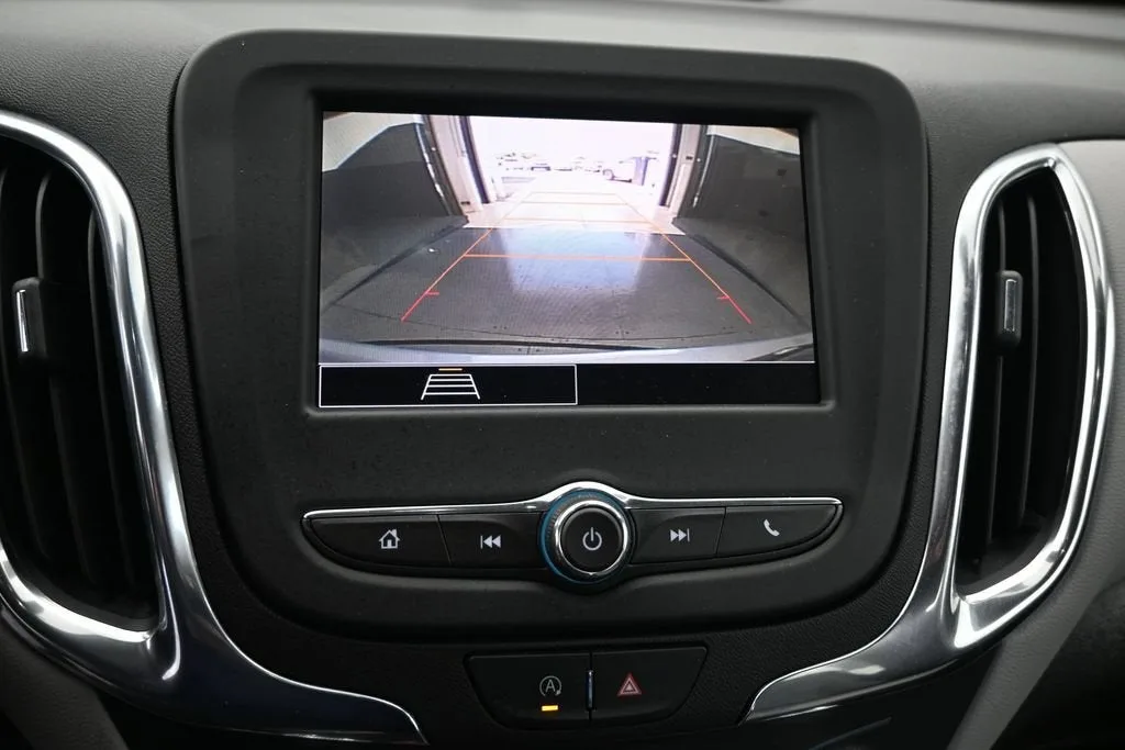 2024 Chevrolet Equinox LS photo 10