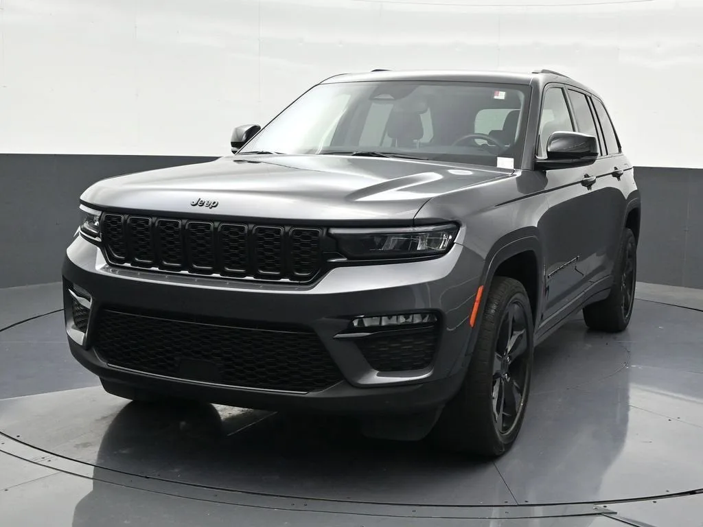 2023 Jeep Grand Cherokee Limited 4x2 photo 9